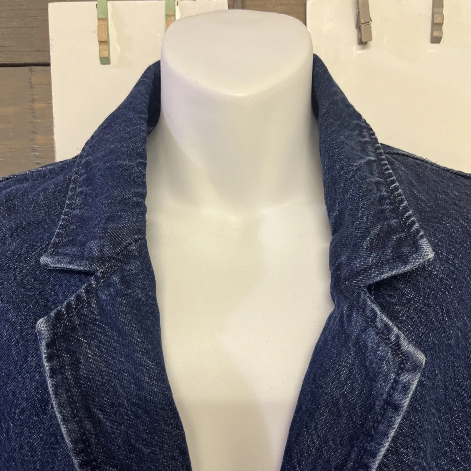 Abercrombie & Fitch Dark Wash Boxy Long Sleeve Jean Blazer Jacket Button Medium - Image 8