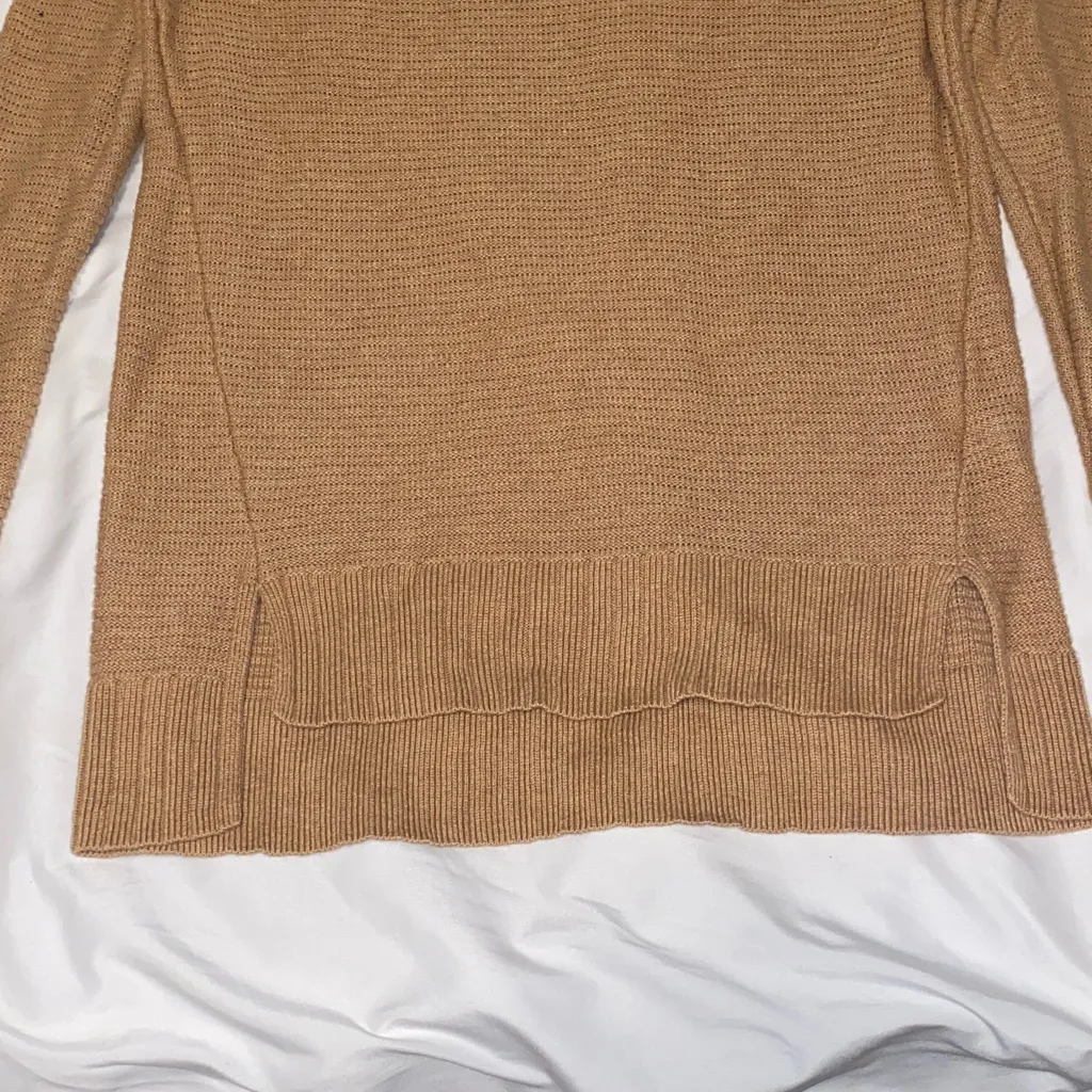 Old Navy  Women's Camel Crew Neck Sweater - Image 2