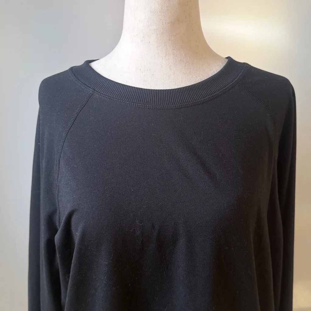 Quince Black Long Sleeve Top Small Lightweight Performance Crewneck Oversized - Image 3