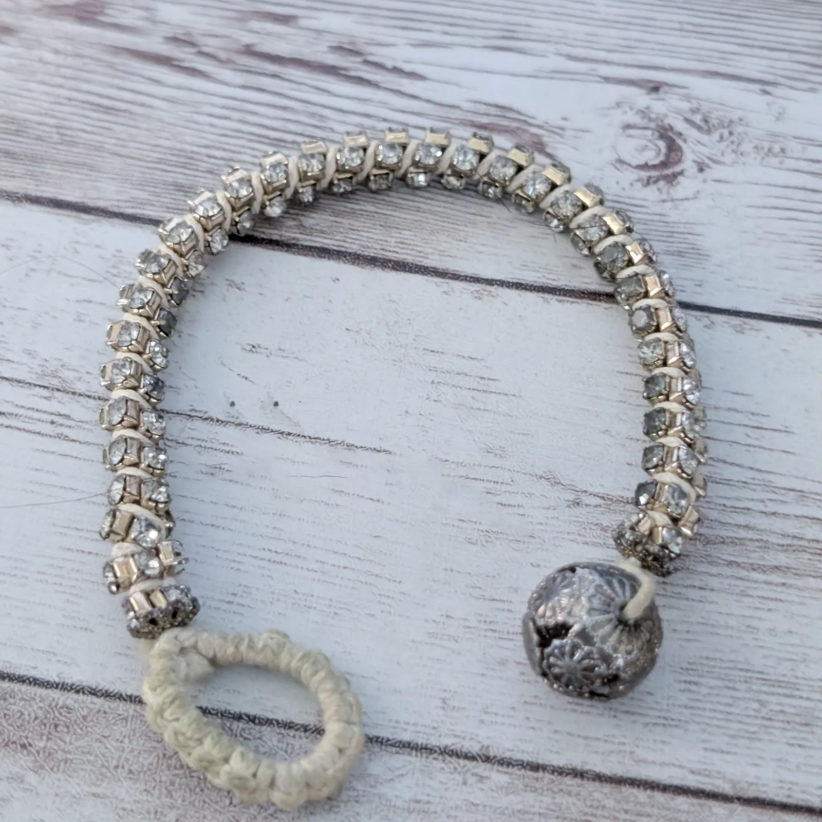 Unusual Ball & Loop Bracelet - Image 10