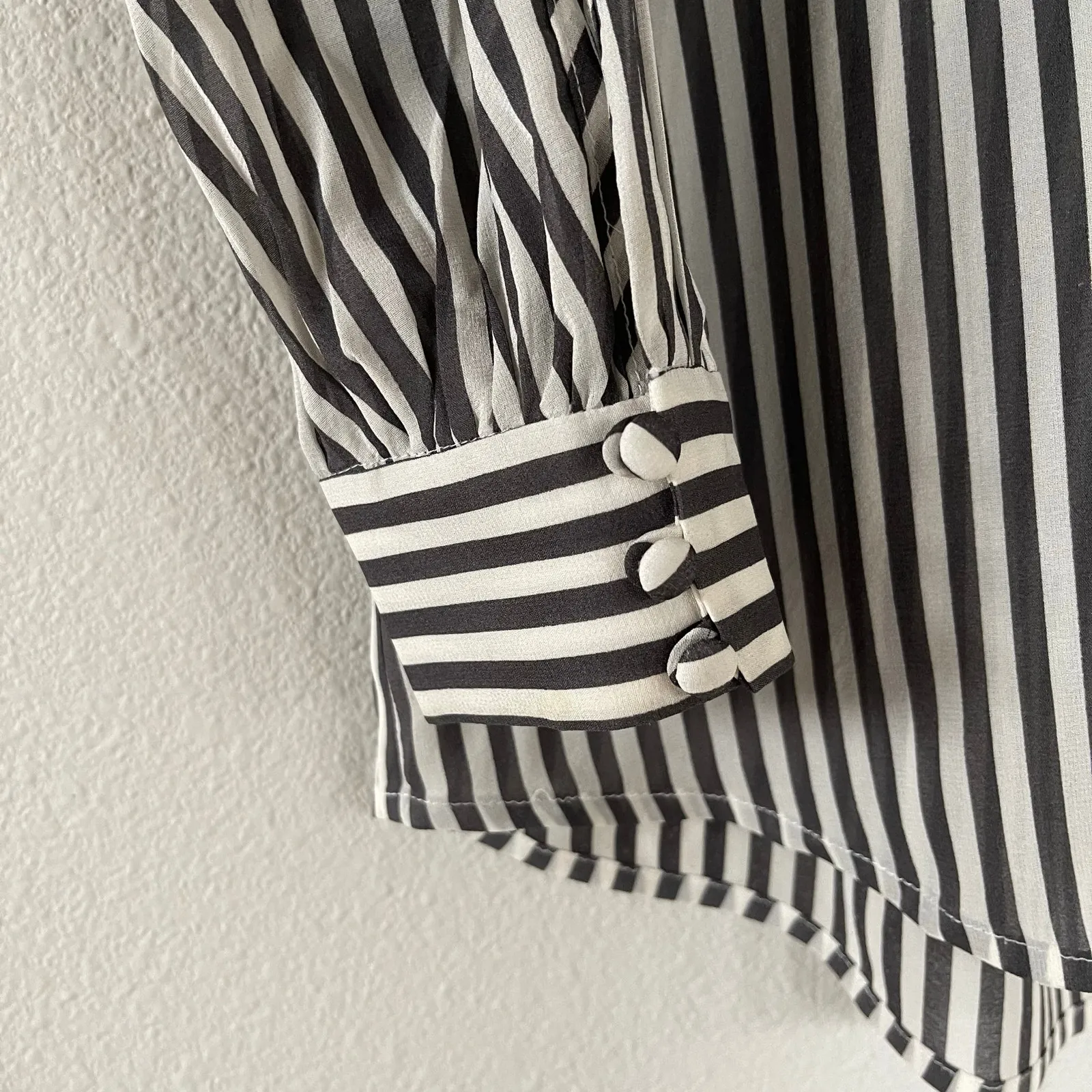 Alice + Olivia Silk Striped Blouse (XS) - Image 4