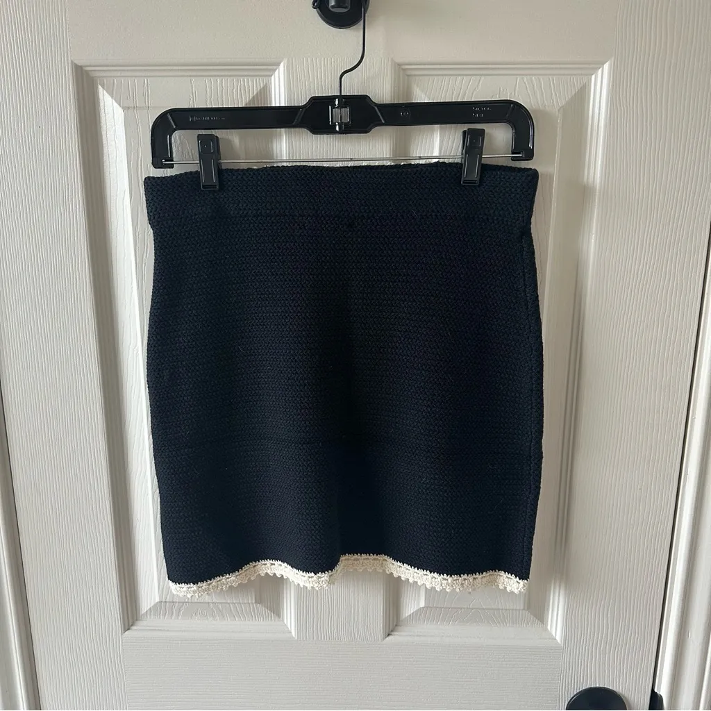 J Crew Crochet mini skirt small - Image 4