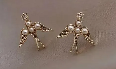 Swallow Bird Pearl Beaded Minimalist Stud Earrings Gold - Image 5