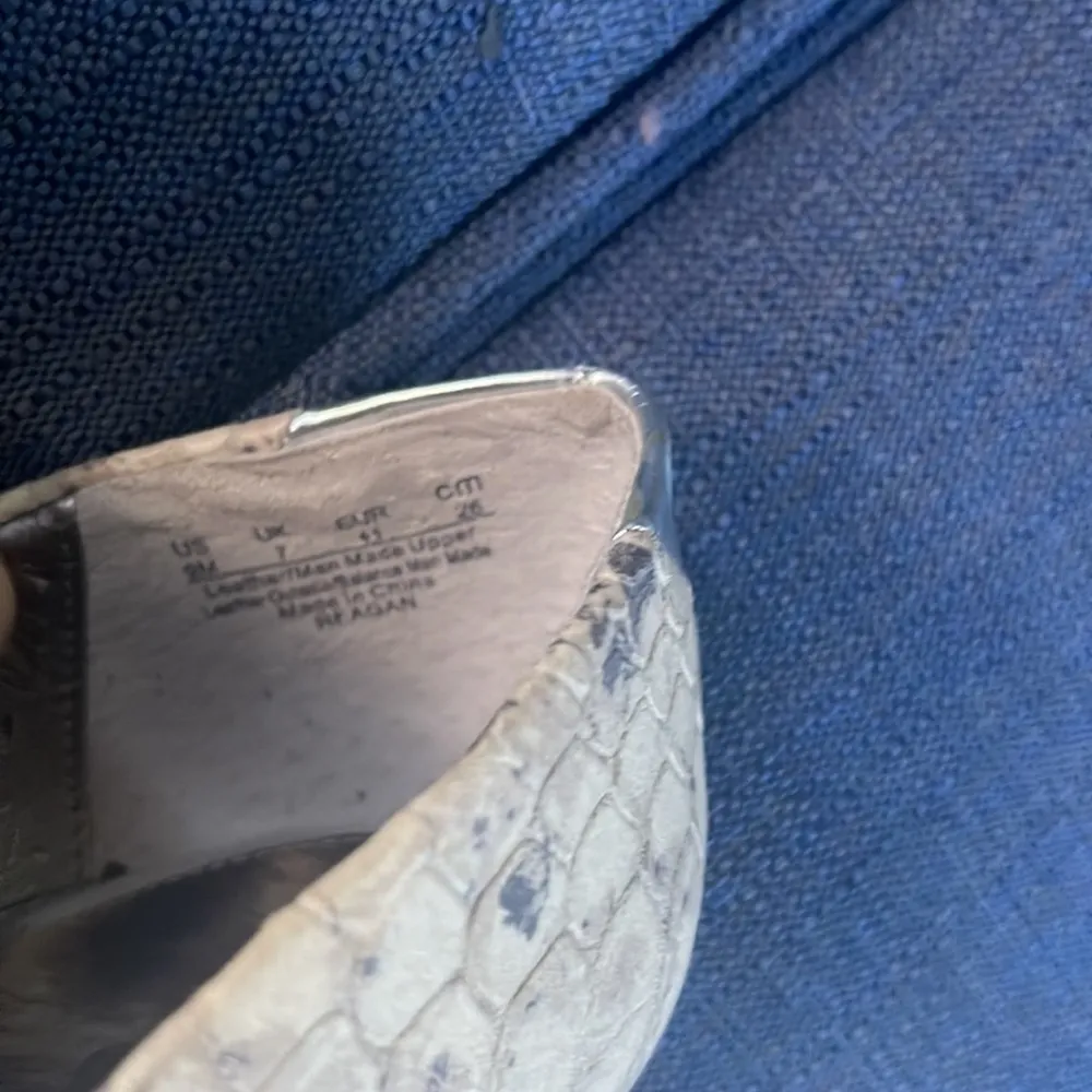 SAM Edelman Leather Snakeskin Print w/ 4 1/2” Silver Heels and Accents. Size 9 - Image 9