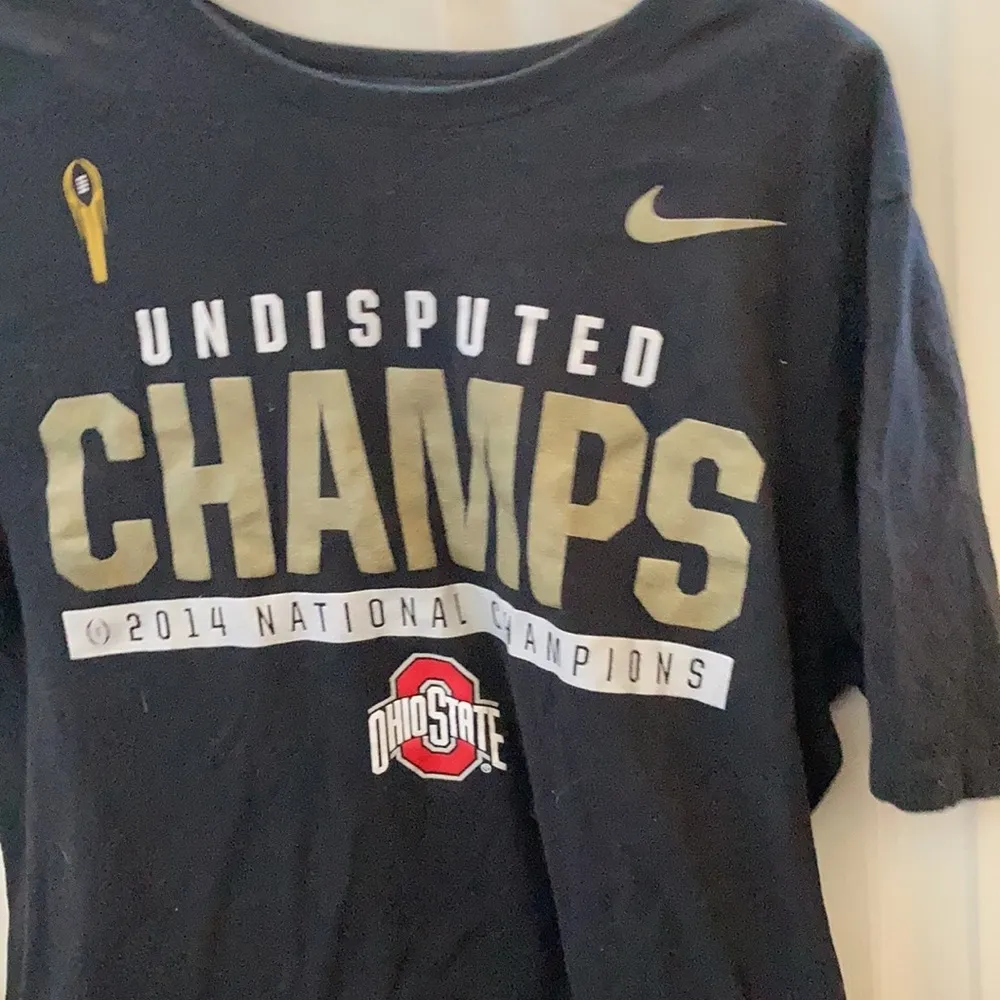 FINAL MARKDOWN NIKE Ohio state unisex tee medium - Image 2