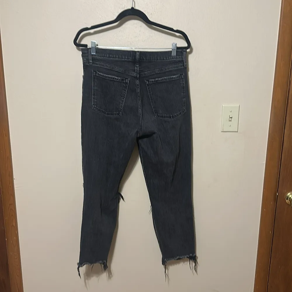 Abercrombie And Fitch The Mom High Rise Jean Black Distressed Size 30 - Image 6
