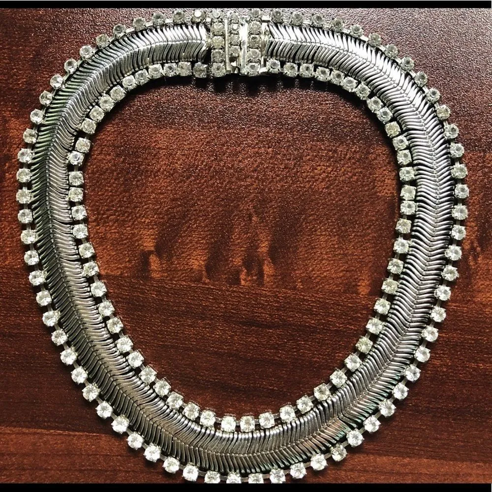 🌟Vintage Rhinestone Silver Necklace - Image 3