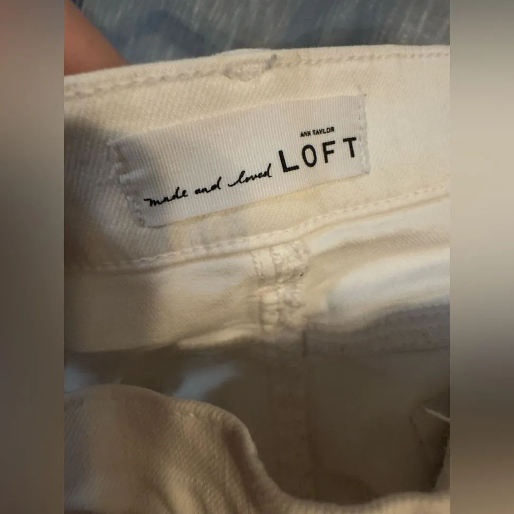 Loft White Modern Skinny Crop Kick Jeans size 31 - Image 5