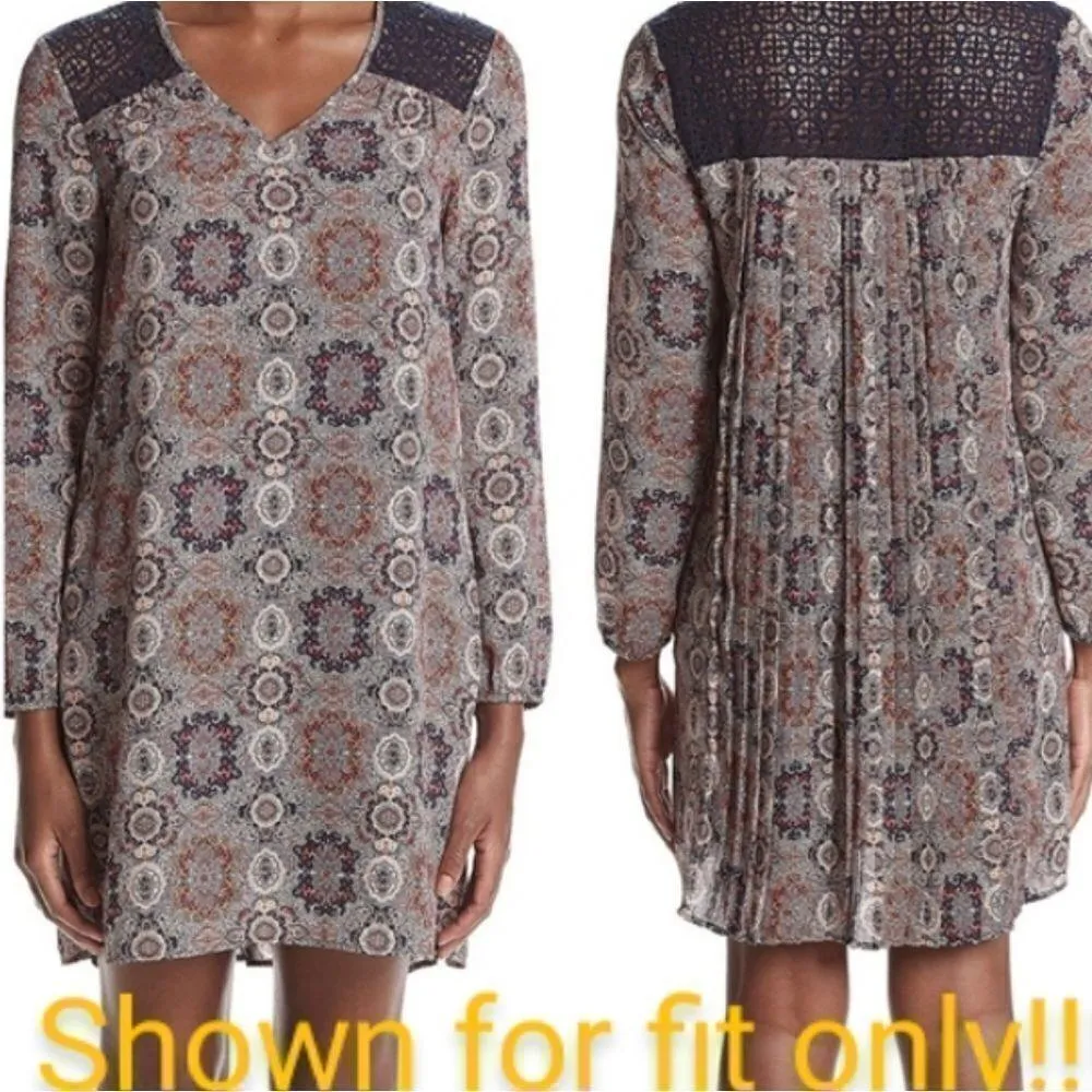 NWT DR2 Paisley Crochet Shift Dress - Image 2