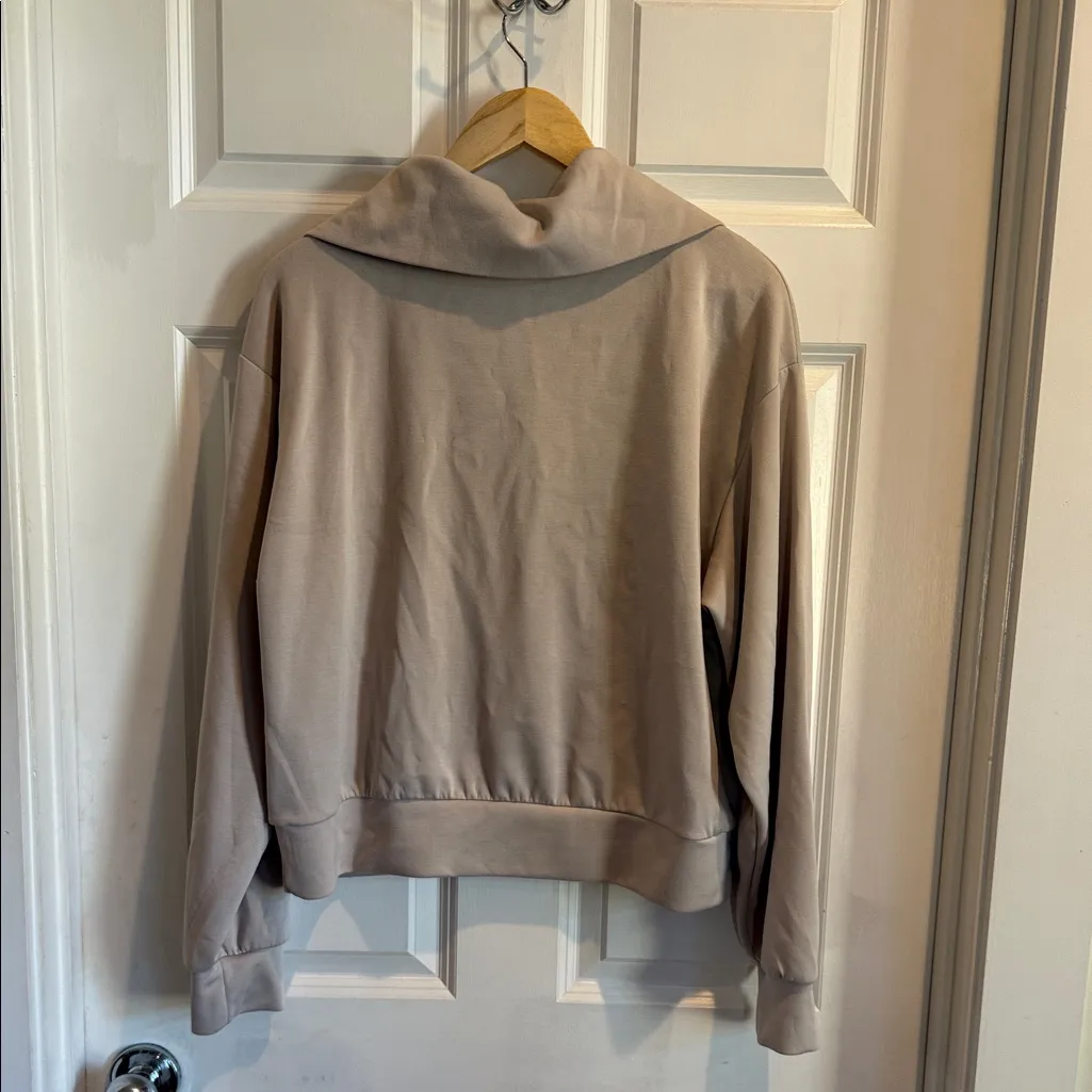 Papermoon Light Gray Top - Image 3