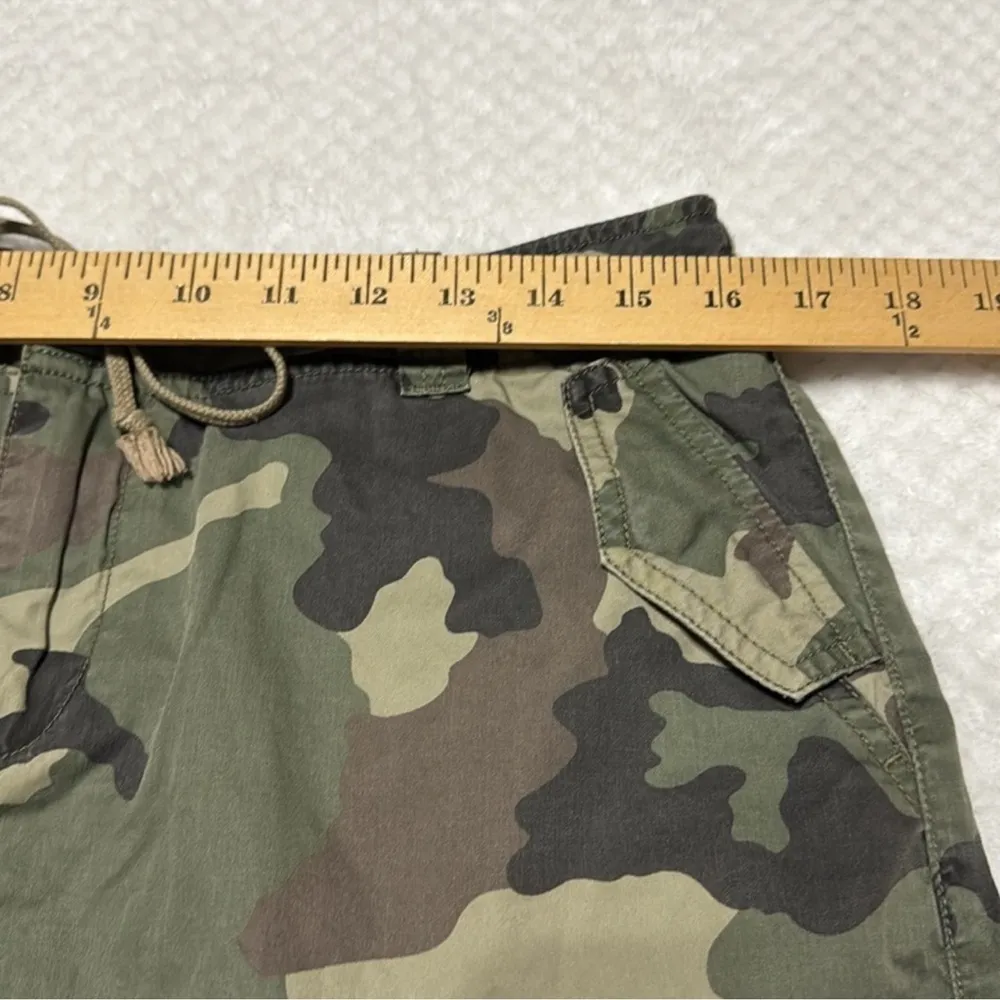 Natural Reflections Camouflage Midi Skirt
Green and Brown Pockets Size 10 - Image 10