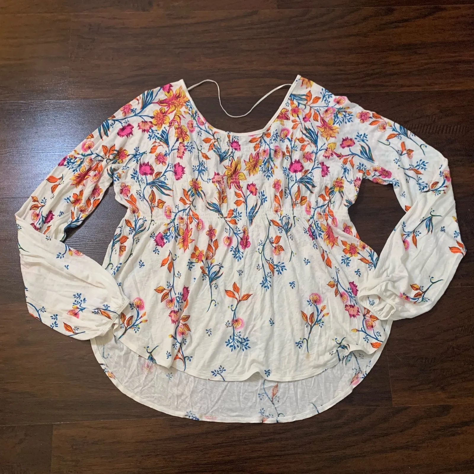 Free People white orange and blue floral long sleeve top size S - Image 5