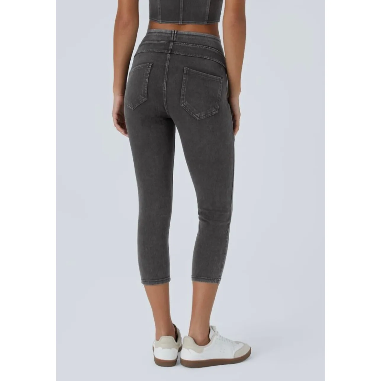 Brand New Halara Women's Size Medium Gray Black High Waist Denim Pants Cropped - Image 2