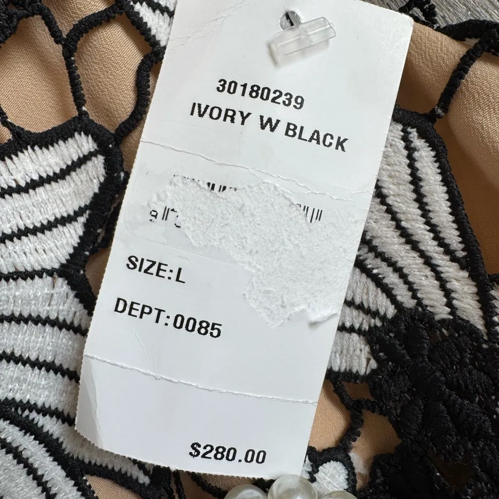 Keepsake The Label Break Free Lace Midi Dress- NWT- Large - Image 8