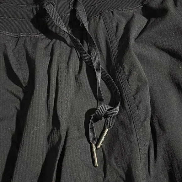 Lululemon Dance Studio Jogger *28” size 6 - Image 5