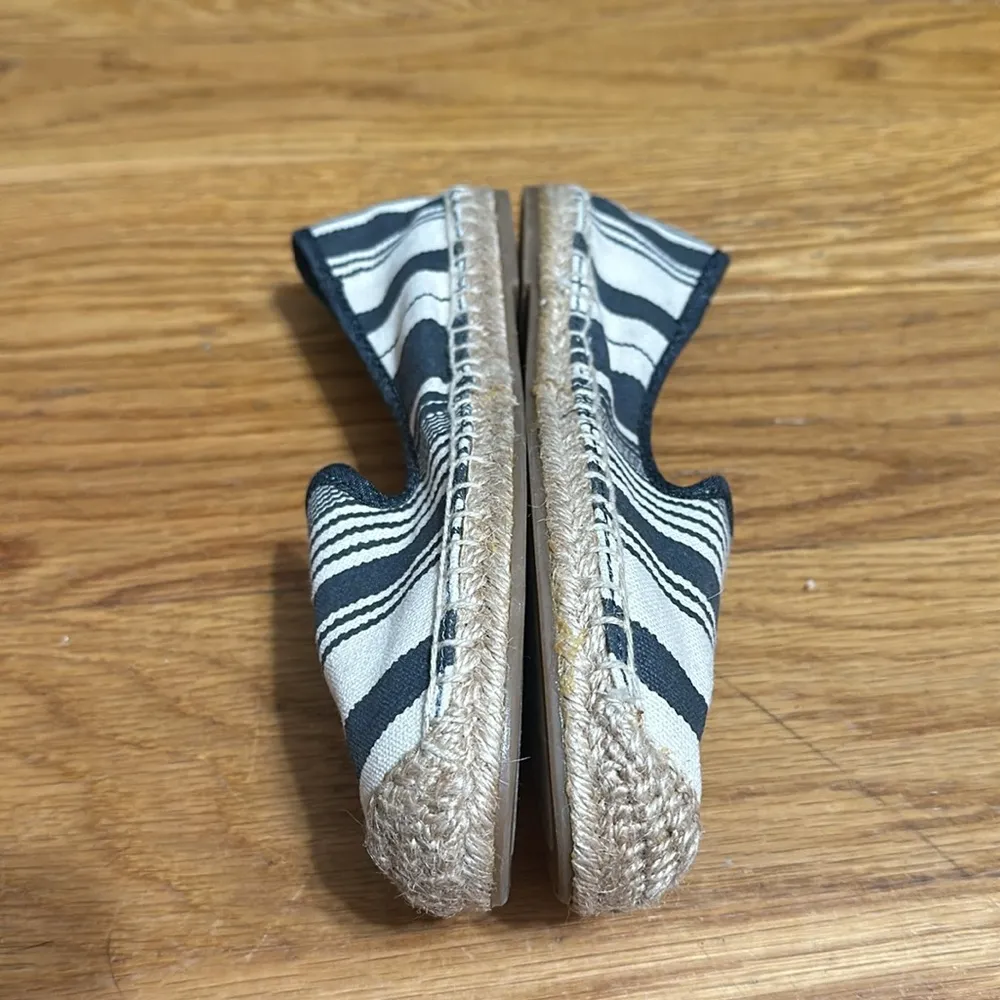 G.H. BASS Striped Espadrilles Blue Size 5.5 - Image 2