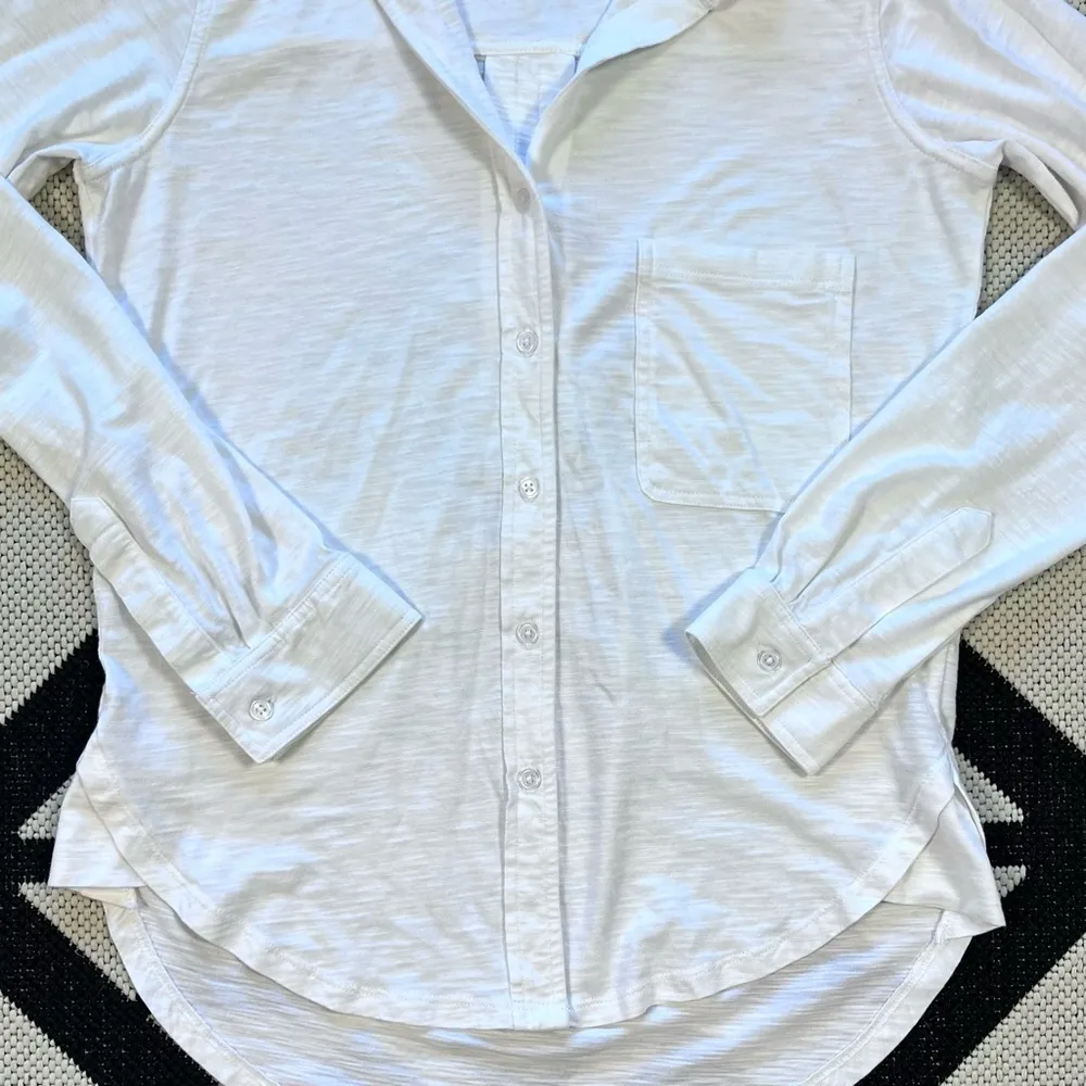CHRLDR Amrat White Button Front Jersey Blouse Medium - Image 12
