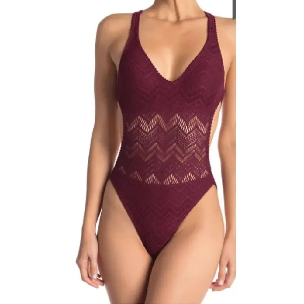 New. Vince Camuto crochet plunge neck swimsuit. Size 14 - Image 9