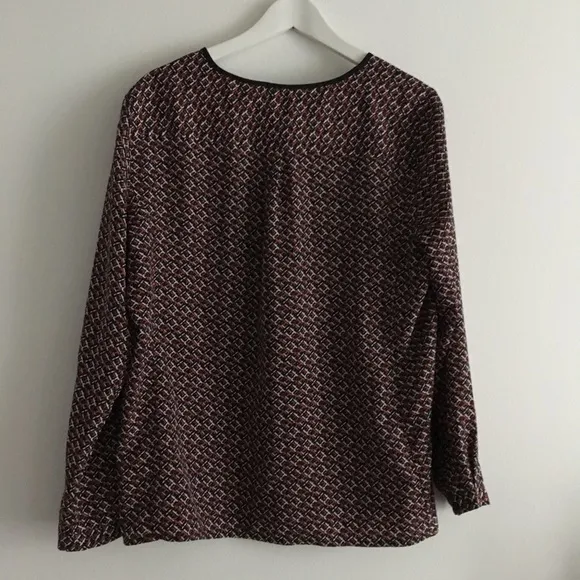 3/$15‎ - Ann Taylor Button Down Blouse Top Geometri - Image 4