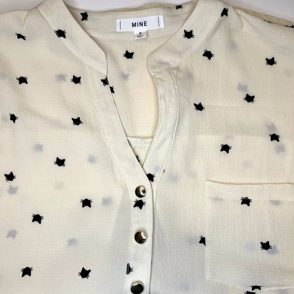 MINE Sheer Beige Blouse w/Kitten Design. Button accents on sleeves. Sz. S - Image 3
