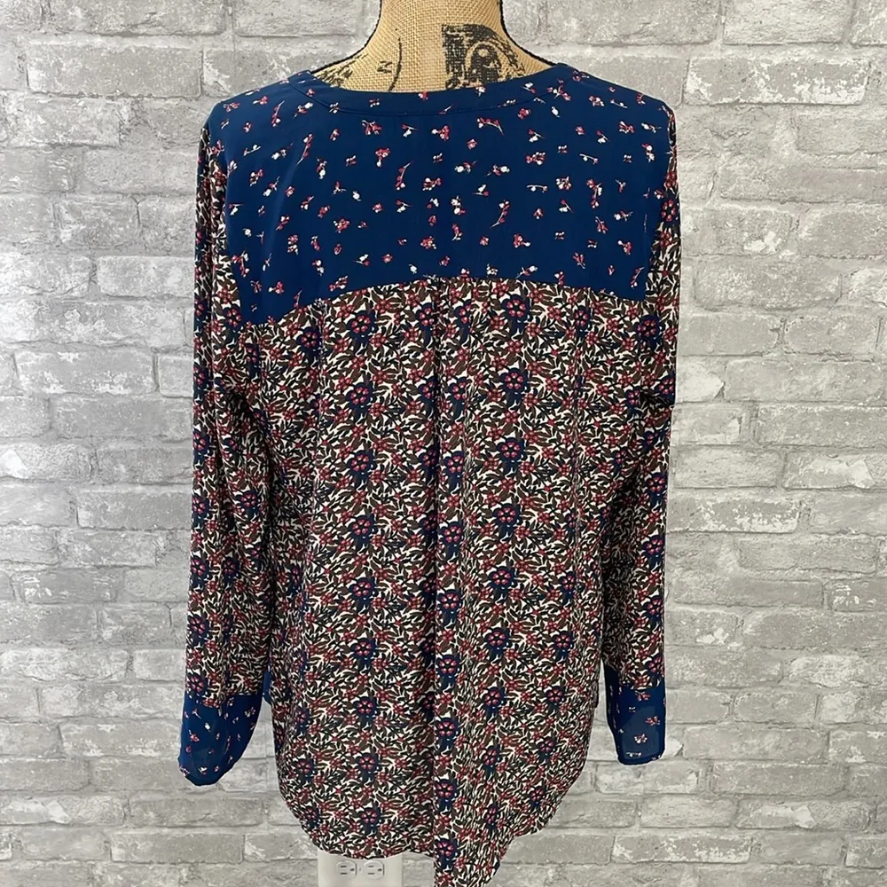DR2 Navy Floral Print Blouse Blue Size L - Image 4