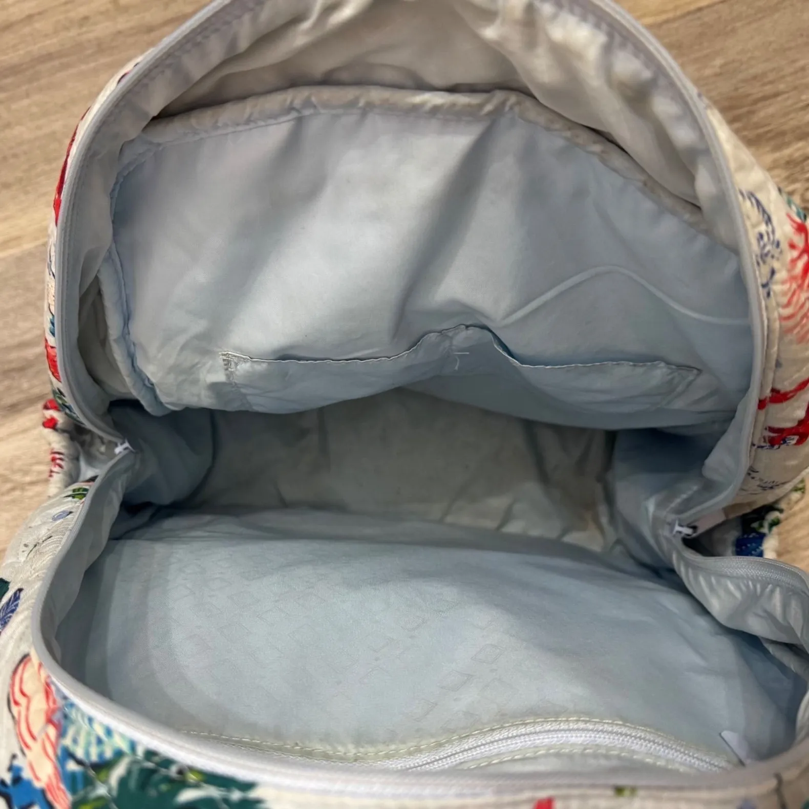 Vera Bradley Ocean Sea Turtle Dream Backpack Discontinued Style Collectible - Image 4