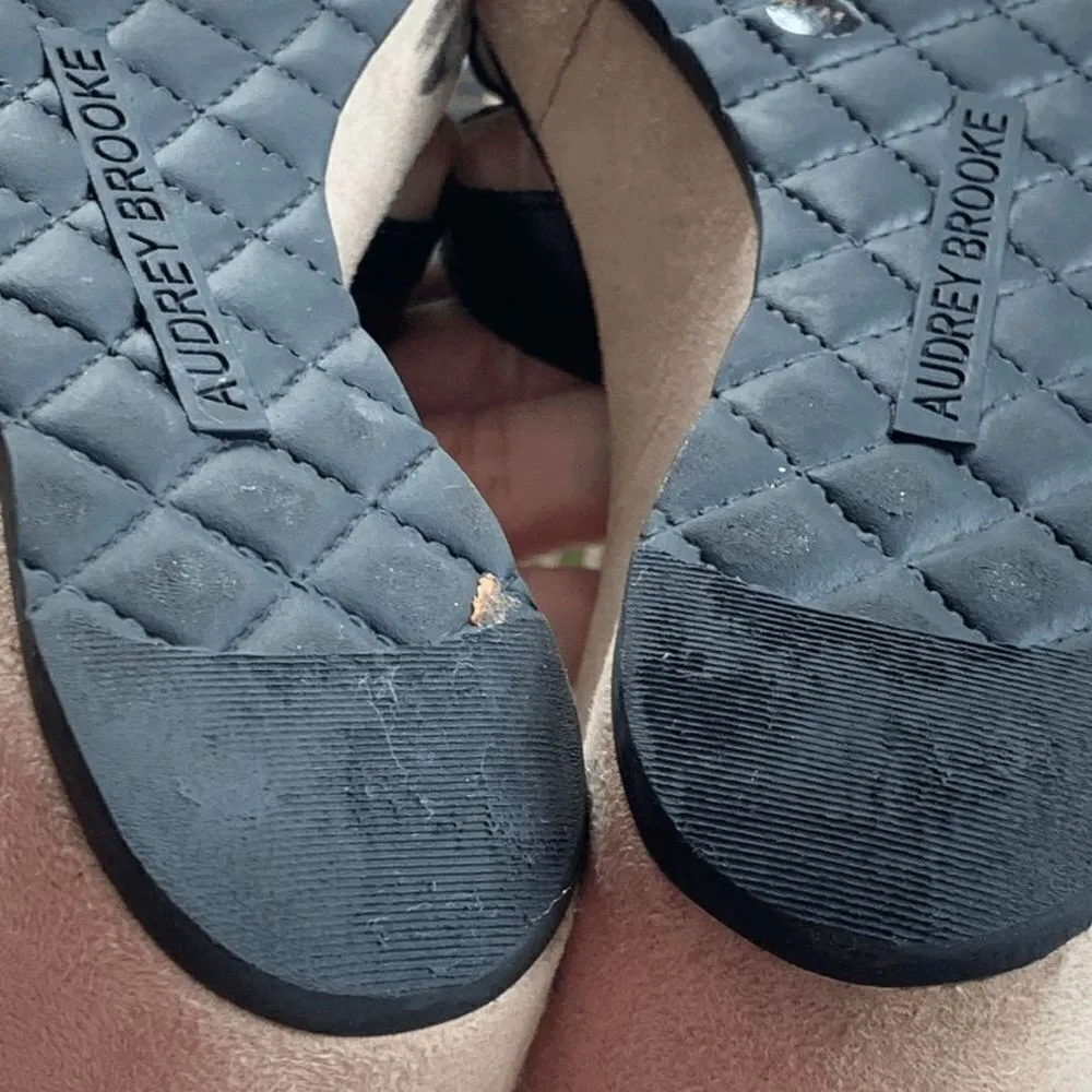 Aubrey Brooke Women's Perforated Ankle Strappy Wedge Sandals Black Size 8.5 - Image 6