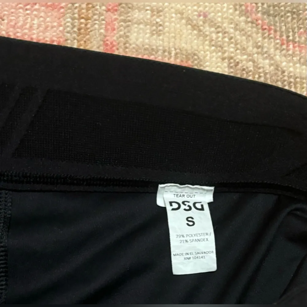 DSG black compression shorts - Image 2