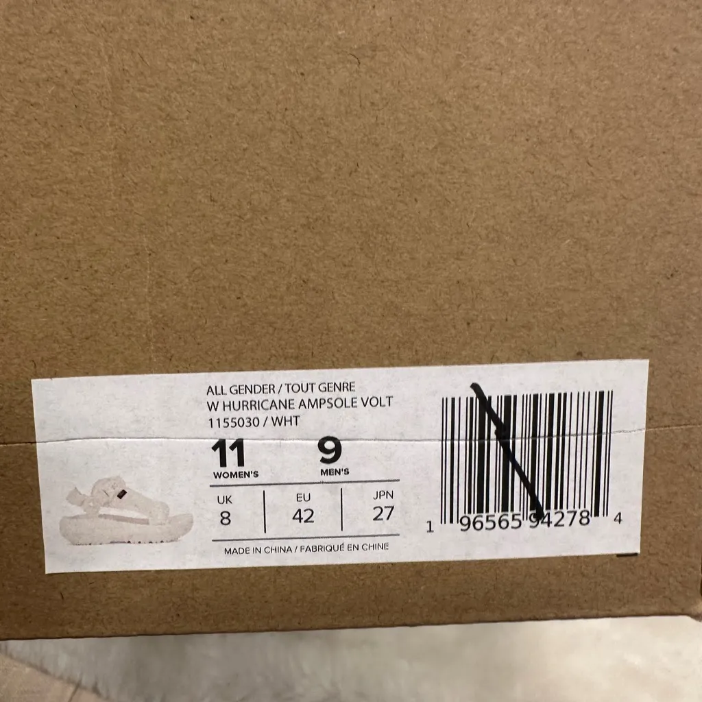 Teva white hurricane walking hiking Sandals for Women size 11! - Image 8