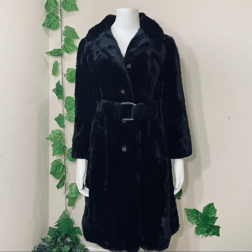 Meri K 1960’s Vintage French Faux Fur Coat Size M - Image 4