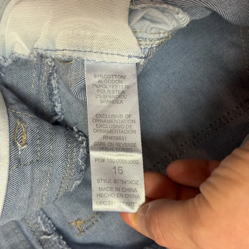 DEMOCRACY AB solutions light wash crop jeans tummy control straight leg - Image 8