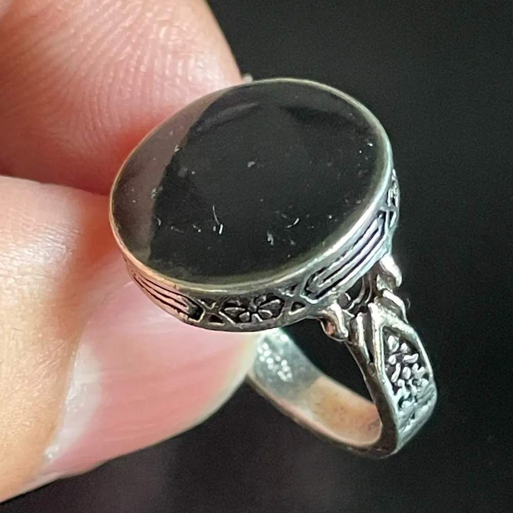 Round black obsidian silver plated ring size 6.5 - Image 7