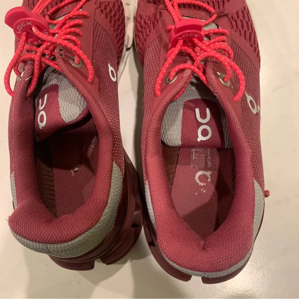 On Women’s Cloudflyer Magenta Mulberry Running Sneakers Cloud Shoe Training Pink Size 9.5 - Image 7