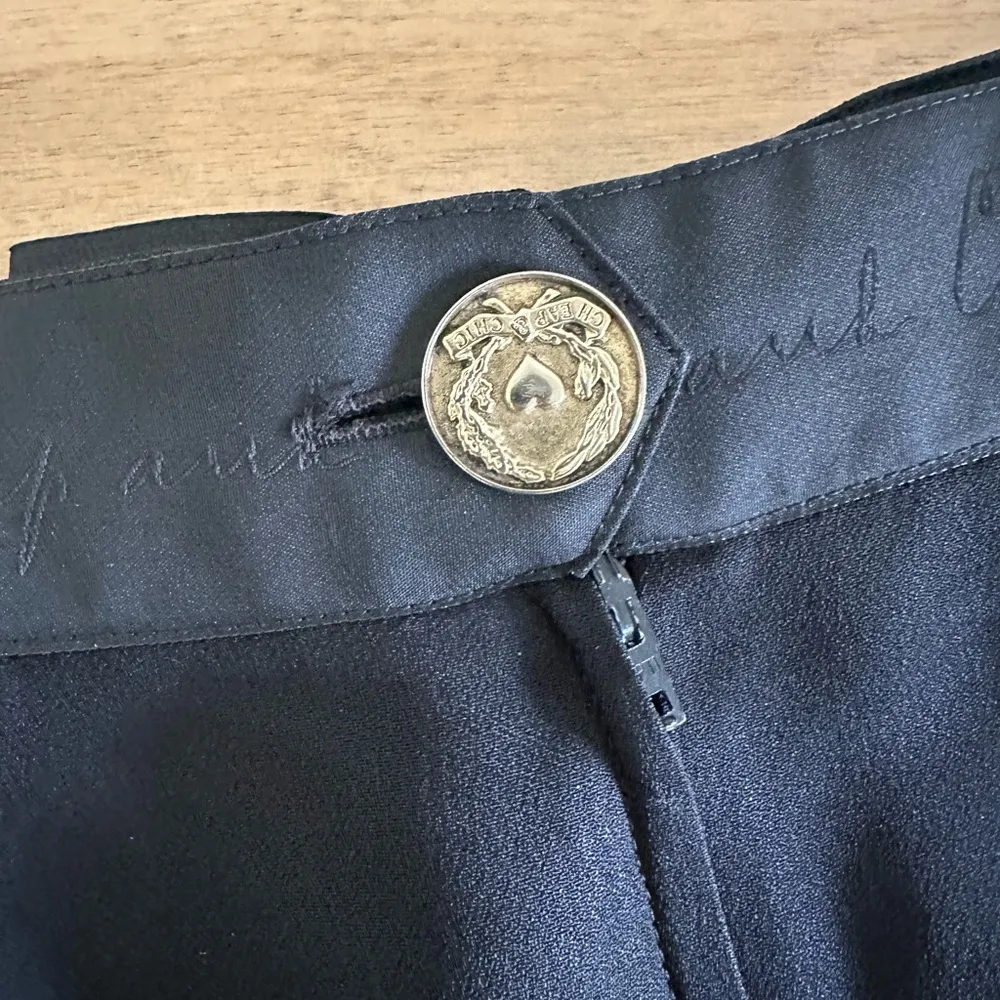 Vintage Moschino!  Black pencil skirt with side ribbon and bow - size 4/6 - Image 8