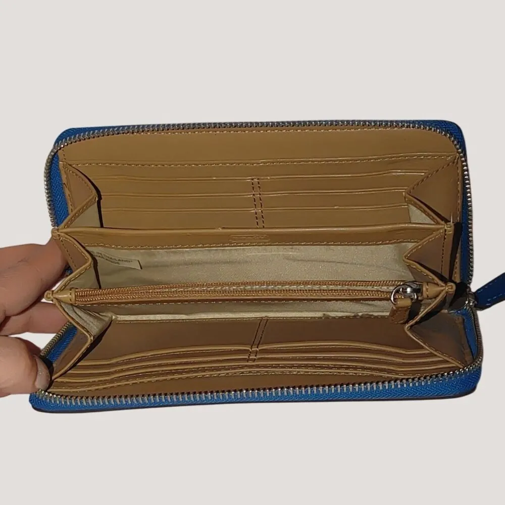 Coach Blue Leather Zip Around Wallet Multiple Card Slots Coin Pocket Organizer - Image 10