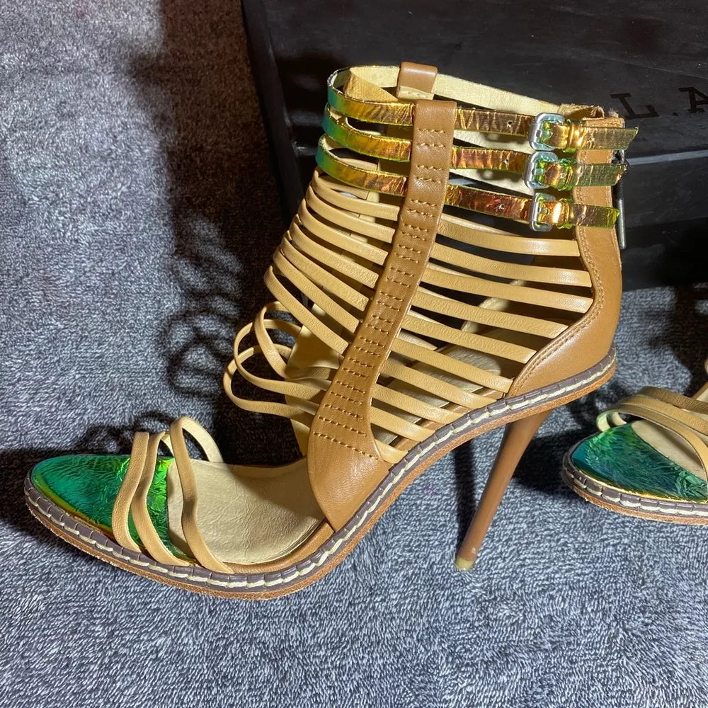 L.A.M.B By Gwen Stefani Women’s Brook Strappy Peep Toe Sandal Heels ( 7.5‎ ) - Image 9