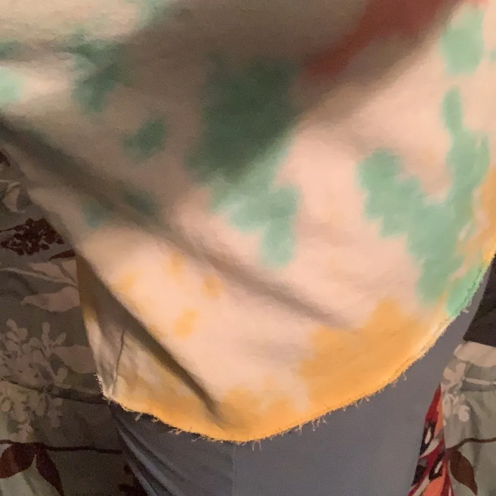 Cropped tie-dye sweatshirt - Image 2
