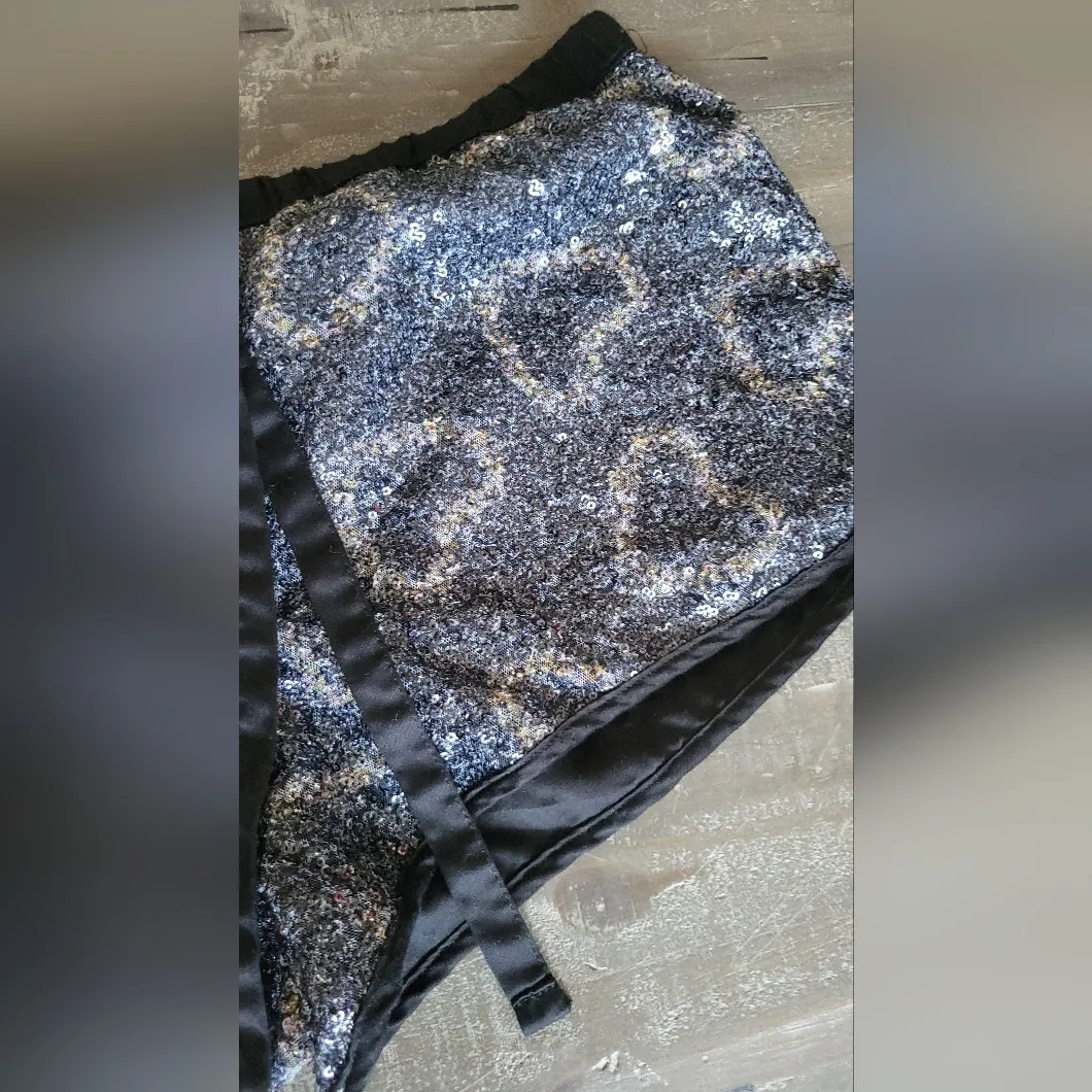 Victoria's Secret Sequin Shorts Size S - Image 7