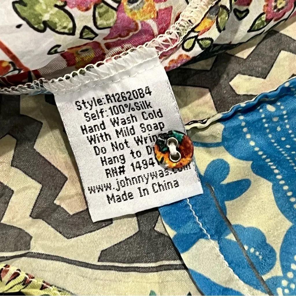 Johnny Was Hari Silk Button Down Blouse Tunic Top Medium Floral Mixed Print - Image 6