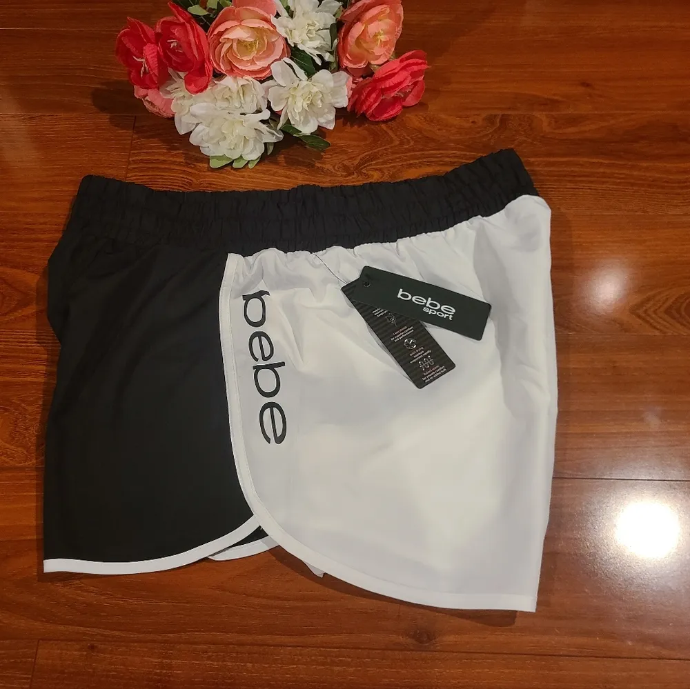 Bebe High Waist Color Block Shorts Size Large - Image 4