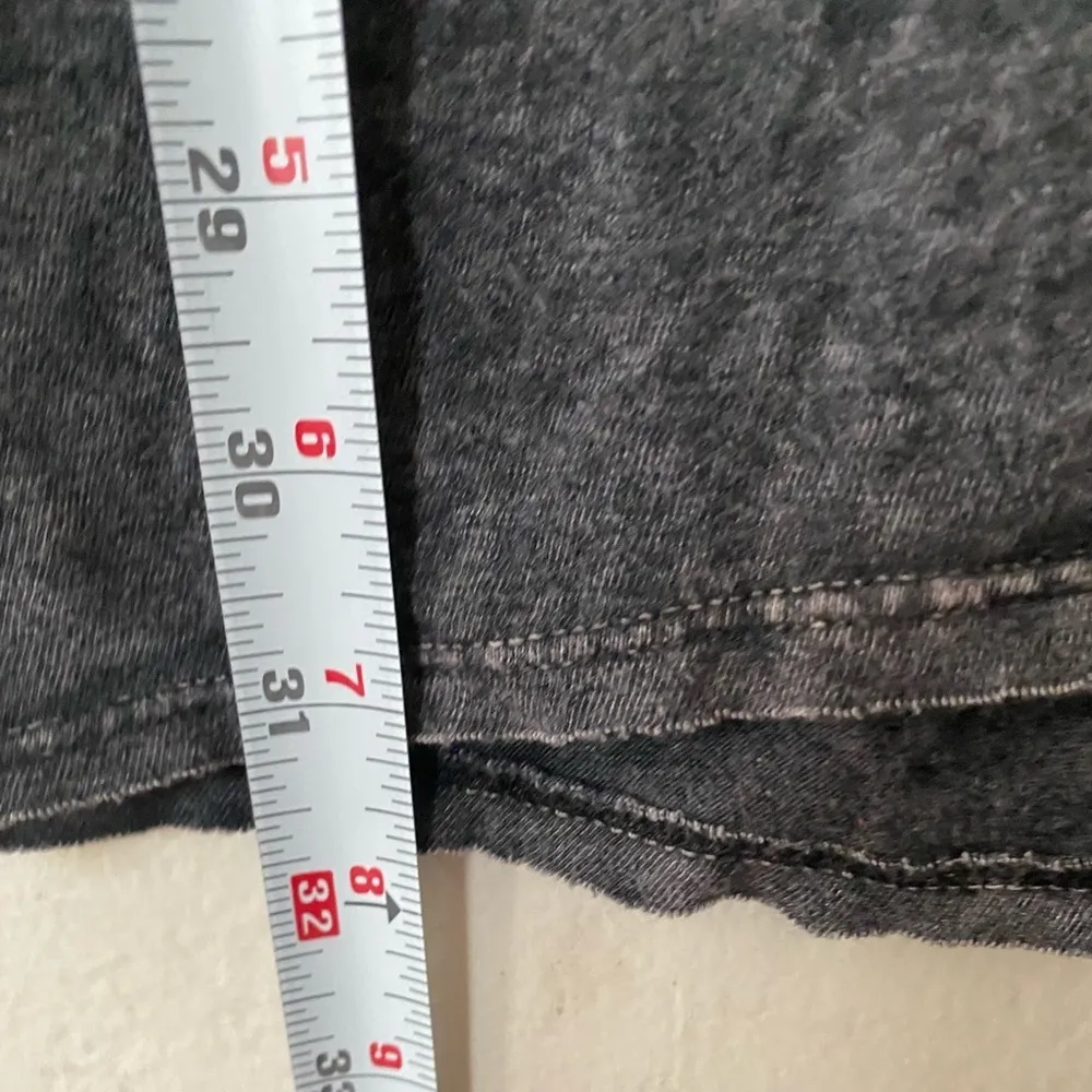 Pam & Gela Distressed Gray Graphic T Shirt Oversized Off Shoulder Tee Large NWT - Image 10