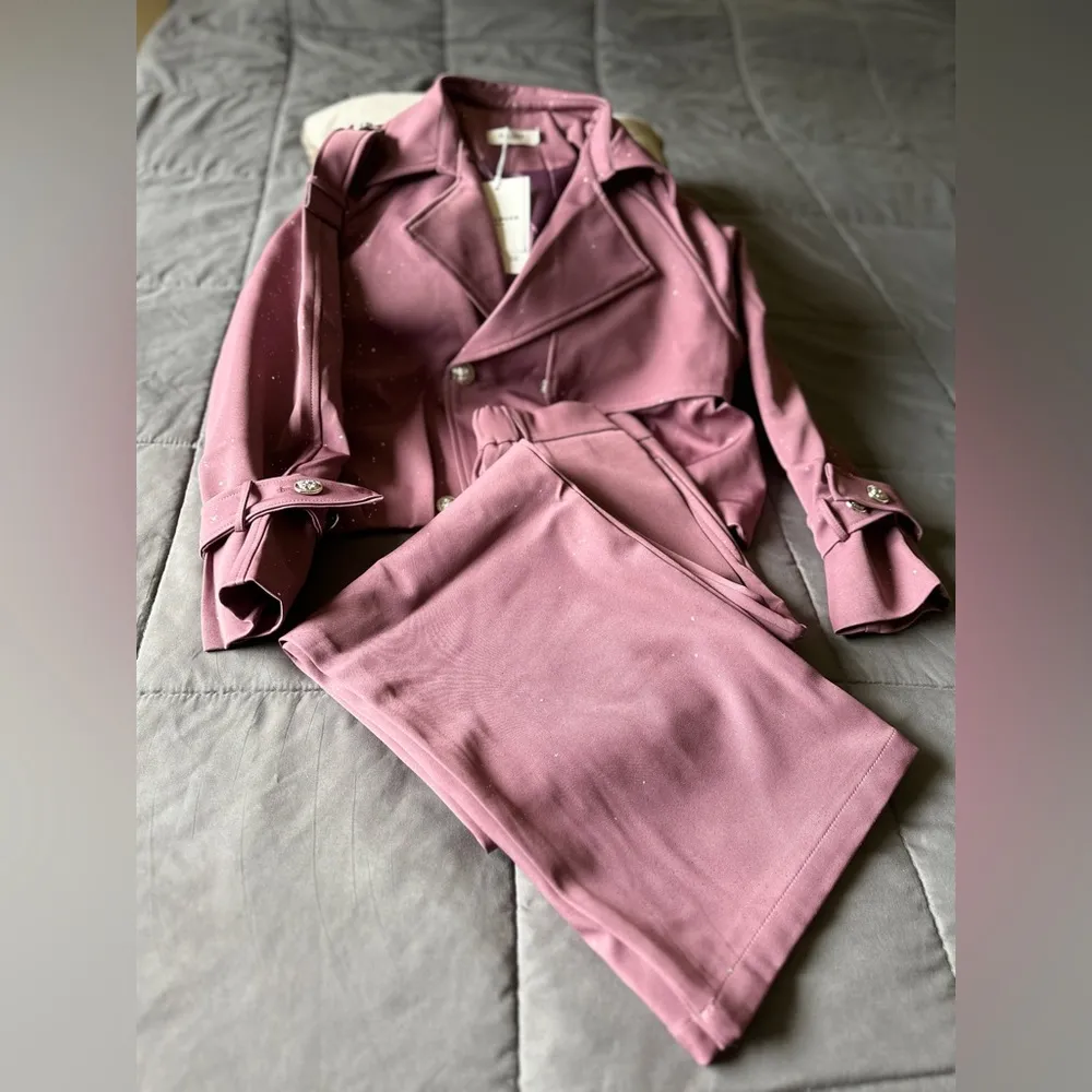 Early Autumn Outfit Two - Image 3