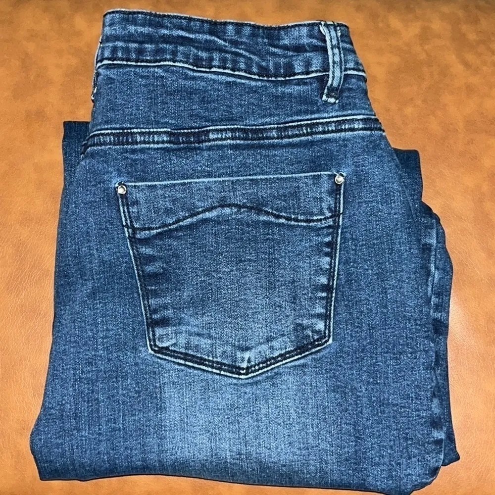 A Loves A High Rise Wide Leg 32 - Image 3