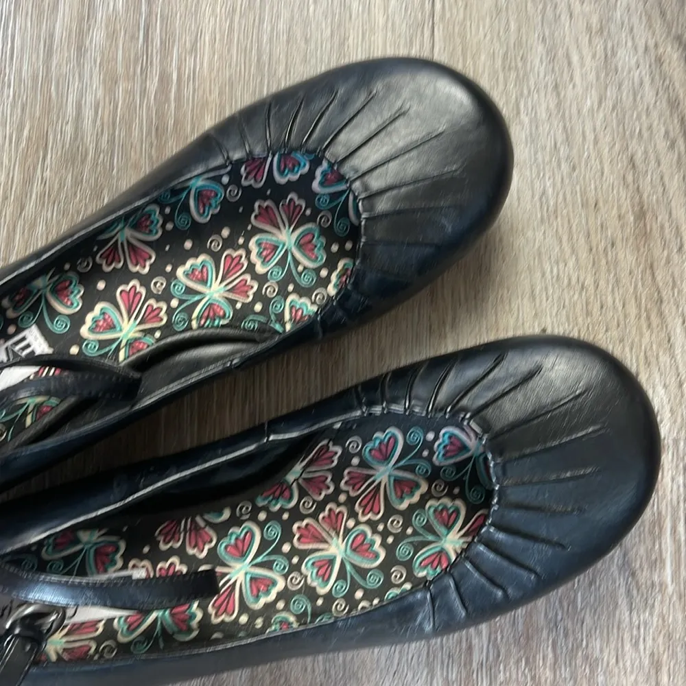 American Eagle Black Shoes Size 9.5 - Image 2