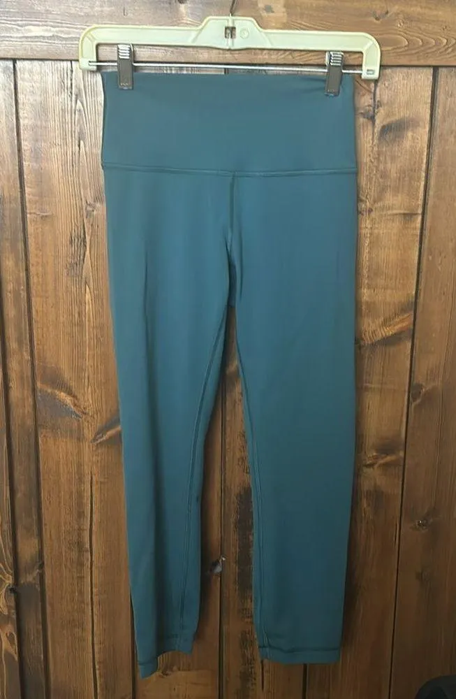 Lululemon Wunder Train High-Rise Crop 23", Size 6 - Image 3