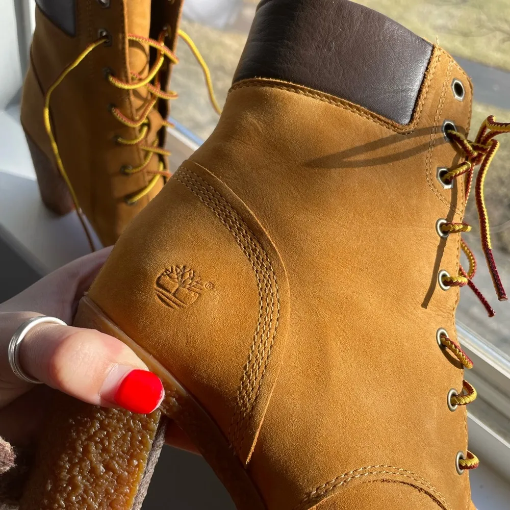 Timberland Classic Nubuck Wheat Allington Lace-Up Heel Ankle Boot - Image 3