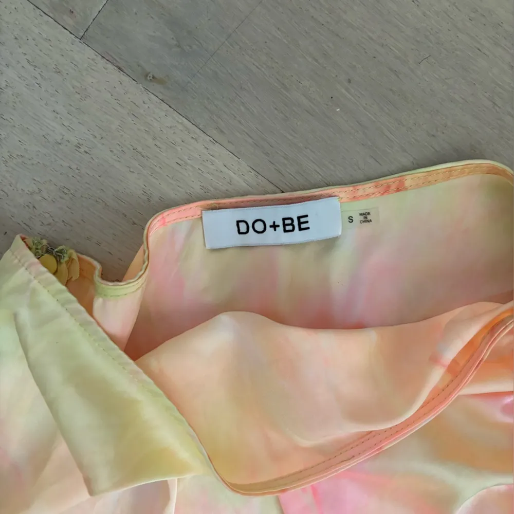 DO+BE Never Worn Tie Dye  Skirt With Adjustable Tie - Image 3