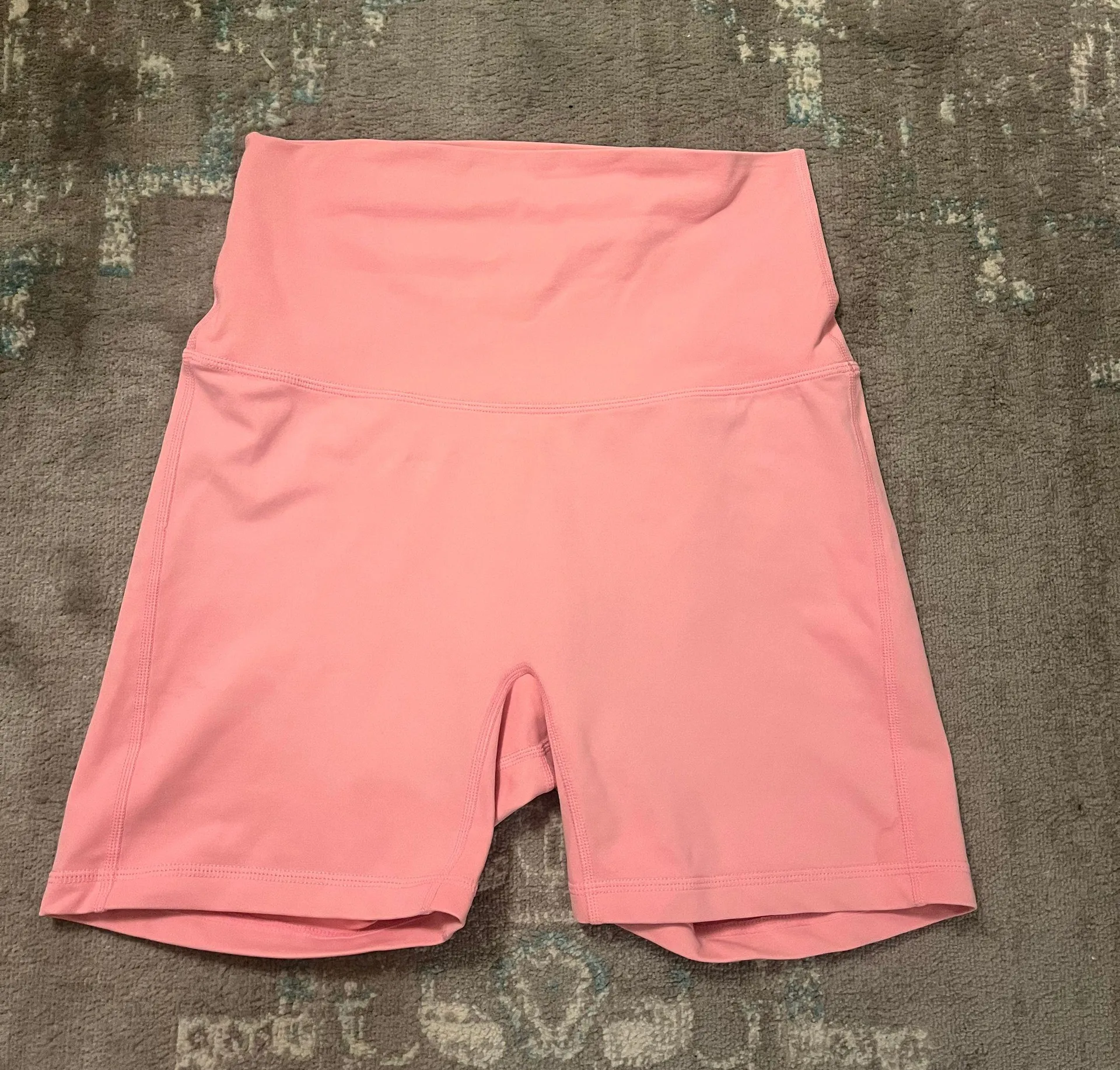 gym shorts - Image 2