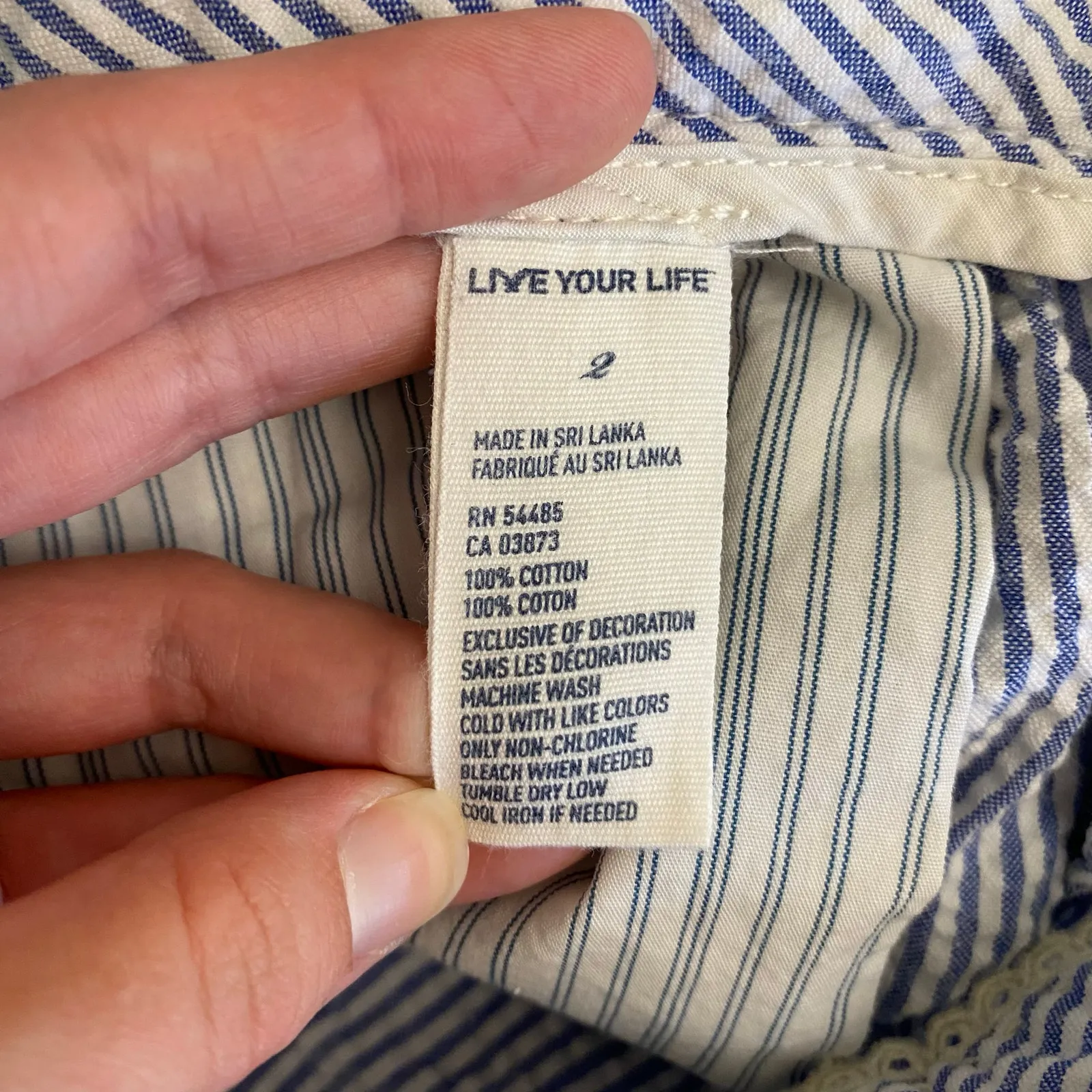 American Eagle Striped Button Up‎ Side Shorts Womens Size 2 Blue White - Image 8