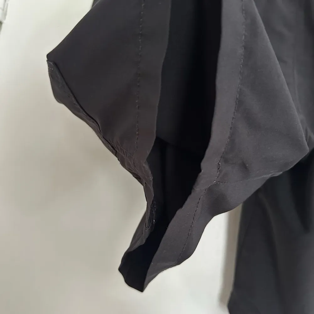 Lee Women’s regular fit 14M Black Canvas Cargo Shorts. Lightweight. Stretch. - Image 13